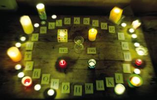 OUIJA, PSICOFONÍAS Y OTROS PELIGROS: ¿JUGAMOS AL ESPIRITISMO?