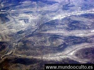 ¿Qué es el Artefacto IMPOSIBLE que Encontraron Dentro de un Meteorito?