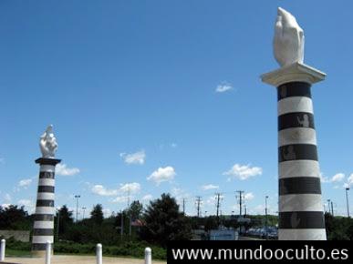 Arquitectura con símbolo masón Arquitectura con símbolo masón
