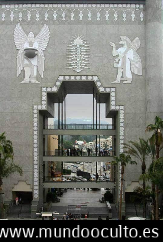 Arquitectura con símbolo masón Arquitectura con símbolo masón