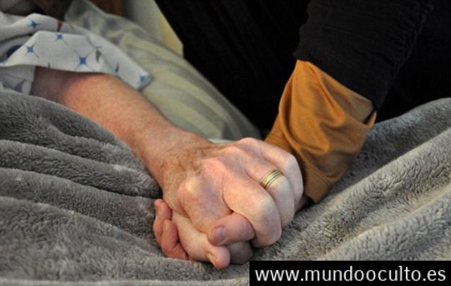 ¿Puede la fuerza de voluntad estirar la expectativa de vida de pacientes moribundos?