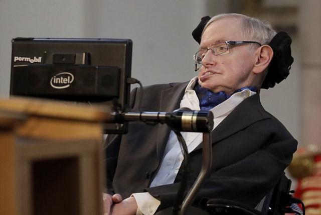 Stephen Hawking teorizó antes de morir cómo descubrir otros universos