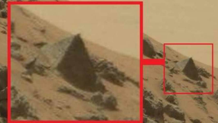 No creerás que se encuentran cazadores de ovnis en Marte