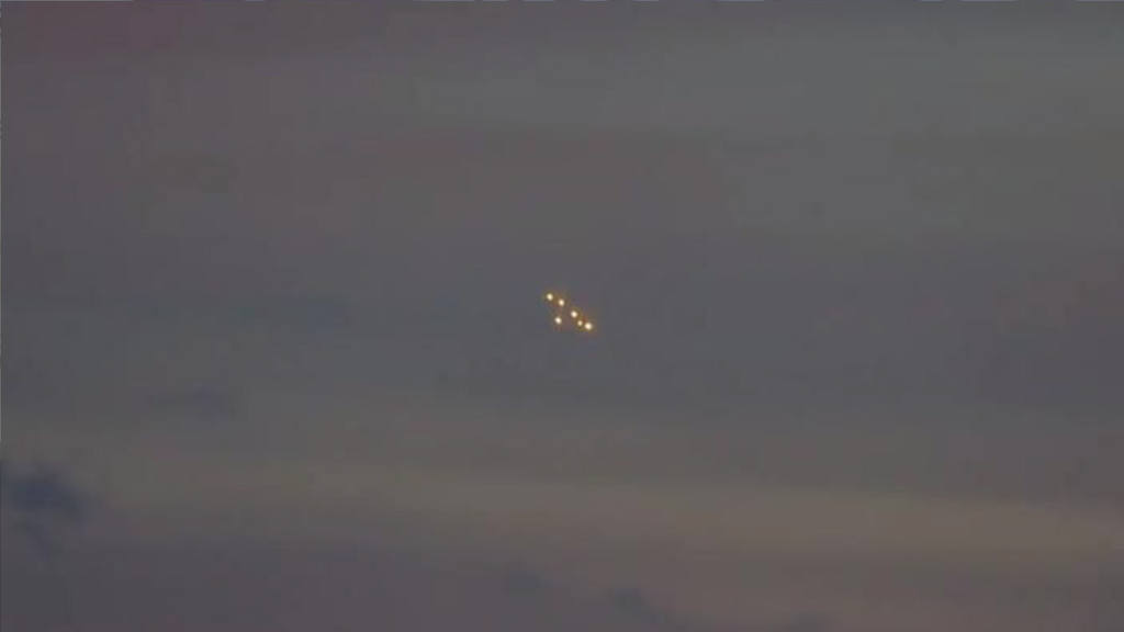 Exclusivo: El bombero que tiene contacto con OVNIS desde hace veinte días Exclusivo: El bombero que tiene contacto con OVNIS desde hace veinte días