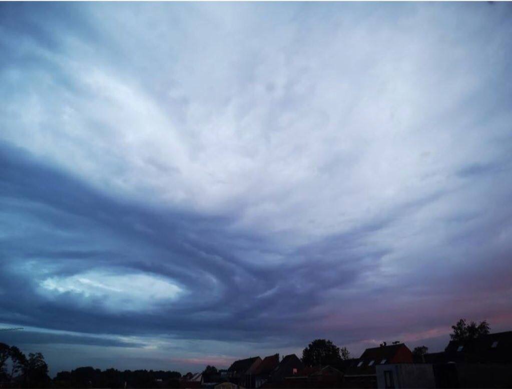 Se vio una nube giratoria sobre Bélgica