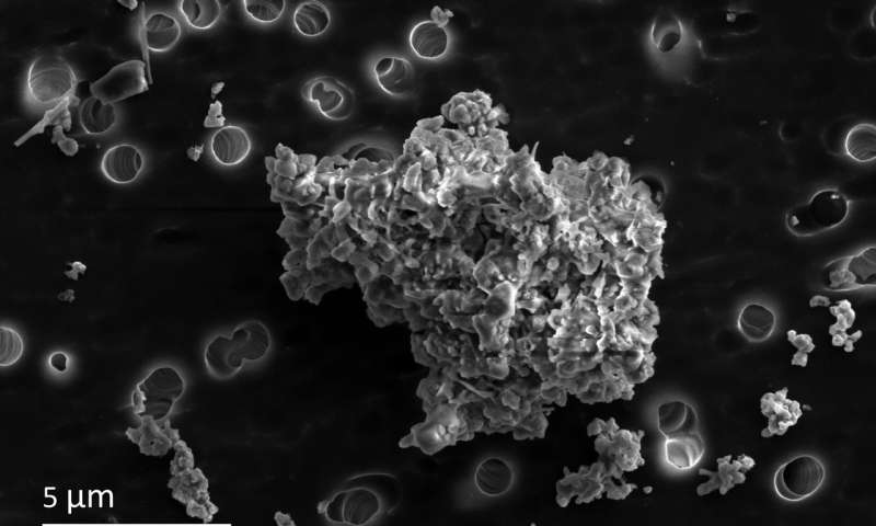 Los científicos recolectan polvo interestelar que formó la Tierra y el sistema solar Los científicos recolectan polvo interestelar que formó la Tierra y el sistema solar