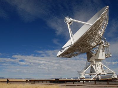 Se acerca un Falso contacto Extraterrrstre... ¿Que opinas?