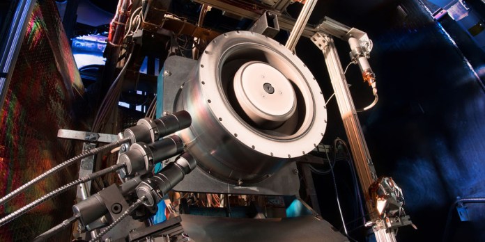 NASA ya prepara el motor de Iones para viajar a Marte
