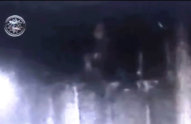 Rusia: invasión alienígena en una base militar secreta. ¡Las cámaras graban Entidades Humanoides y Esfera de Luz!