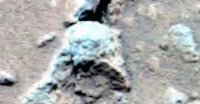 Antigua estatua alienígena o fósil encontrado en la superficie de Marte en fotos de la NASA