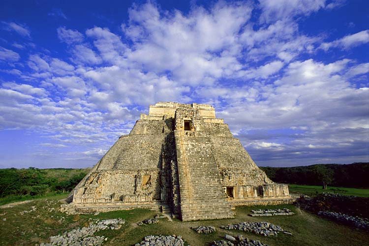 Los Mayas Los Mayas