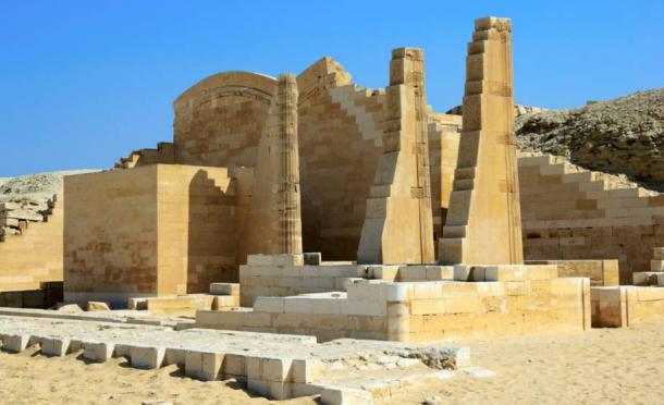 La magnifica pirámide escalonada de Zoser en Saqqara La magnifica pirámide escalonada de Zoser en Saqqara