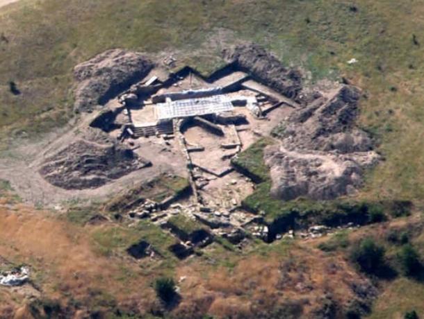 Geoglifo en República de Macedonia puede apuntar a una conexión real con alineación astronómica Geoglifo en República de Macedonia puede apuntar a una conexión real con alineación astronómica