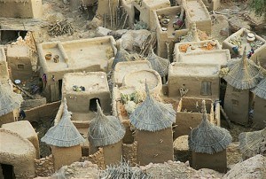 Hombres-peces en el pueblo Dogon