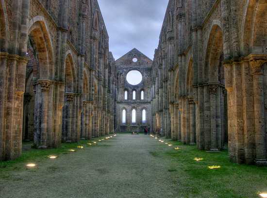 La espada de San Galgano, el Excalibur italiano La espada de San Galgano, el Excalibur italiano