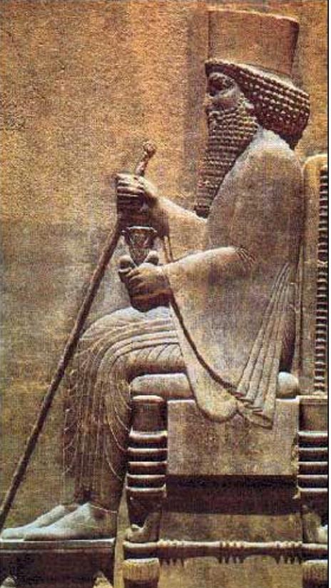 Inscripciones Antiguas Persas vinculan a un Rey de Babilonia con un hombre quien luego fue el Buda