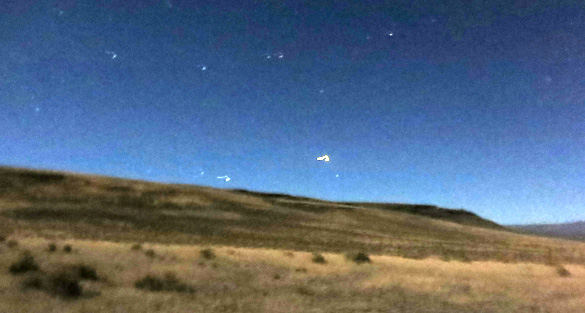 Fotografías de testigos ovni flotando en Oregon a distancia Fotografías de testigos ovni flotando en Oregon a distancia