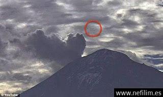 ¿Qué Son Esas ExtrañAs Luces Que Flotan Sobre El Volcan Mexicano? Cazadores De Ovnis Dicen Que PodríAn Ser Extraterrestres Que Vigilan La Tierra ¿Qué Son Esas ExtrañAs Luces Que Flotan Sobre El Volcan Mexicano? Cazadores De Ovnis Dicen Que PodríAn Ser Extraterrestres Que Vigilan La Tierra