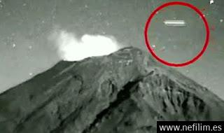 ¿Qué Son Esas ExtrañAs Luces Que Flotan Sobre El Volcan Mexicano? Cazadores De Ovnis Dicen Que PodríAn Ser Extraterrestres Que Vigilan La Tierra ¿Qué Son Esas ExtrañAs Luces Que Flotan Sobre El Volcan Mexicano? Cazadores De Ovnis Dicen Que PodríAn Ser Extraterrestres Que Vigilan La Tierra