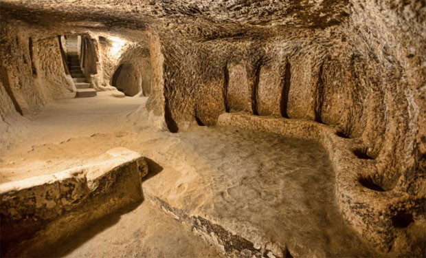 Descubren en Turquía una Ciudad Subterránea con 5000 Años de Antigüedad