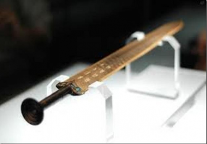 La espada de Goujian, ó la Excalibur oriental