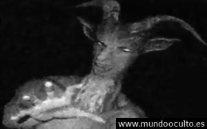 LOS DEMONIOS DE LA CUARTA DIMENSIÓN