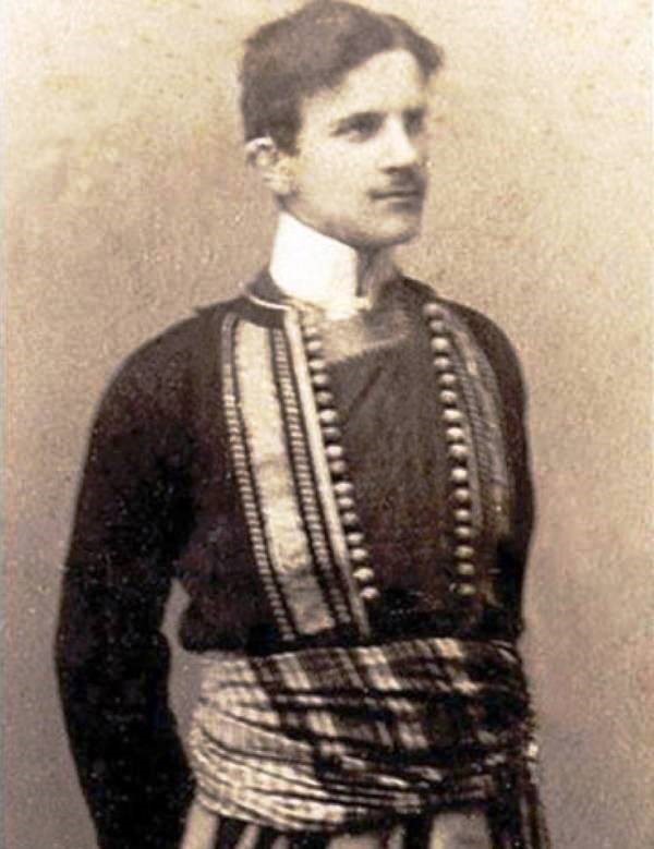 Nikola Tesla: El Hombre que cayó en la Tierra