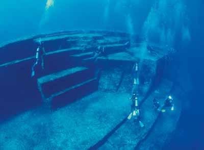 las-ruinas-japonesas-de-yonaguni-pueden-ser-la-clave-de-una-civilizacion-hundida.jpg