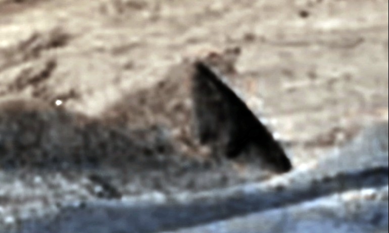 marte-descubrio-una-piramide-en-las-ultimas-fotografias-grabadas-por-la-curiosidad-rover-2.jpg