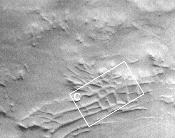 Imágenes de Satélite Muestran unas Antiguas Ruinas Artificiales en Marte