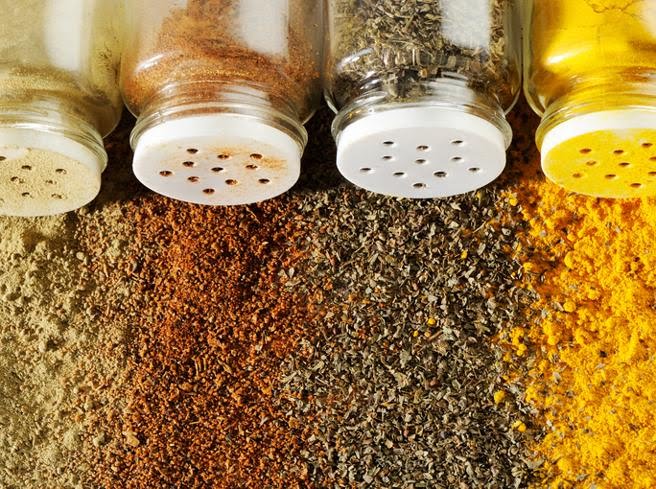 EXDIRECTIVO FRANCES DE LA INDUSTRIA ALIMENTARIA DENUNCIA COMO NOS ENVENENAN CON LA COMIDA