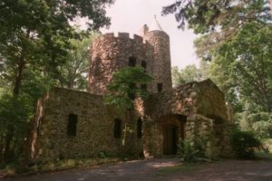 la-leyenda-y-los-fantasmas-del-castillo-de-gimghoul.jpg