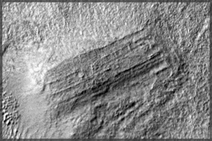 posibles-estructuras-artificiales-en-Marte-2