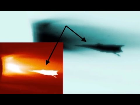 La sonda espacial SOHO fotografía una «nave espacial enorme» alienígena que usa el Sol como Stargate