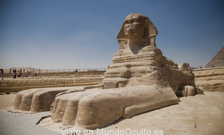La Esfinge egipcia es quizás la estatua más grande sin nariz. Los expertos teorizan que los egipcios rompieron deliberadamente las narices de las estatuas de faraones. Descubra por qué a continuación. Crédito: Shutterstock