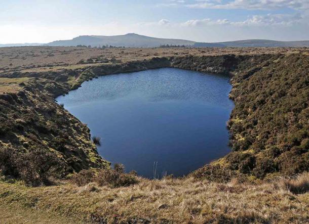 Crazywell Pool en Dartmoor ha dado lugar a muchos mitos y leyendas. (Nilfanion / CC BY-SA 3.0)