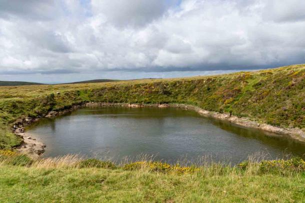 Crazywell Pool en el Parque Nacional de Dartmoor ha sido objeto de muchos mitos y leyendas. Fuente: Andreas / Adobe Stock