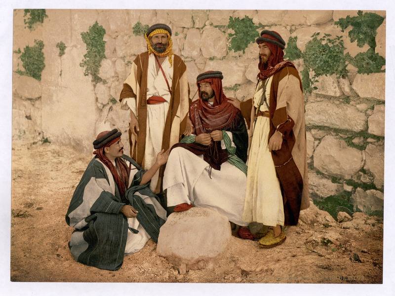Representación artística de un grupo de hombres beduinos