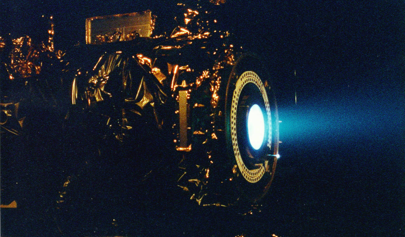 El motor de iones de la NASA no sirve para misiones tripuladas en el sistema solar. (NASA/JPL)
