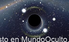 La Tierra ya puede estar dentro de un agujero negro, dice un científico La Tierra ya puede estar dentro de un agujero negro, dice un científico