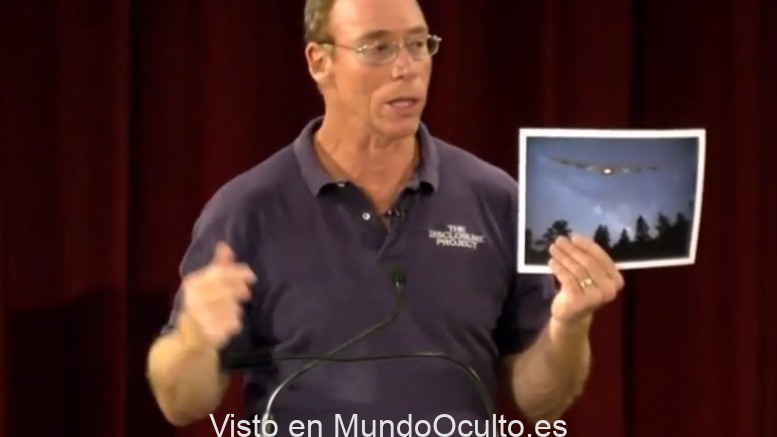 Dr. Greer: "Los extraterrestres nos consideran una civilización problemática"