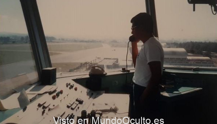 Sergio Mota en la Torre de Control del Aéreo Puerto
