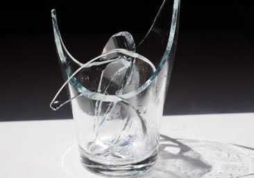 Un vaso roto no puede volver a su estado anterior. Pero en el mundo cuántico las cosas son diferentes