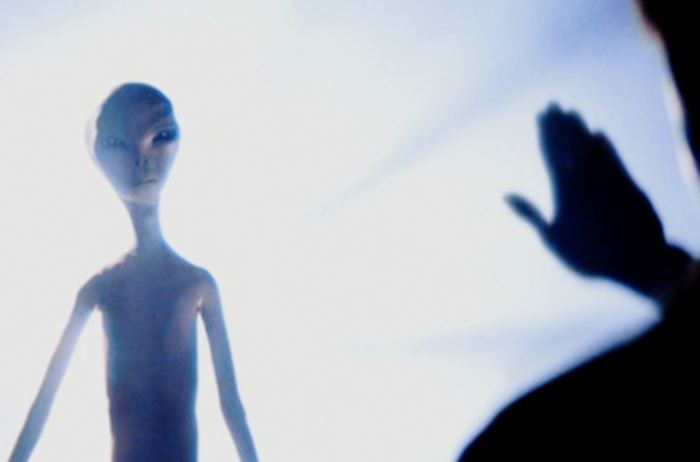¿Qué consecuencias tendrán los efectos de entrar en contacto con otra raza extraterrestre?