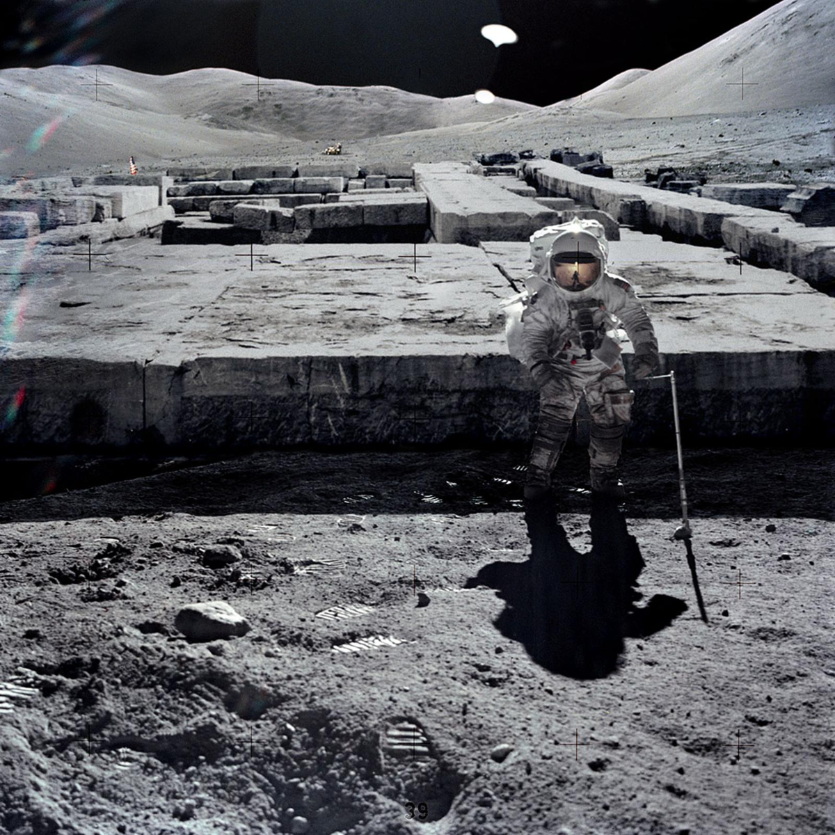 El Otro Lado De La Luna: ¿Bases Alienígenas O El Cementerio De Un Antiguo Astronauta?