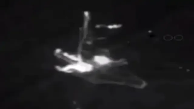 ¿La misión Apolo 17 fotografió una nave espacial extraterrestre en el espacio?
