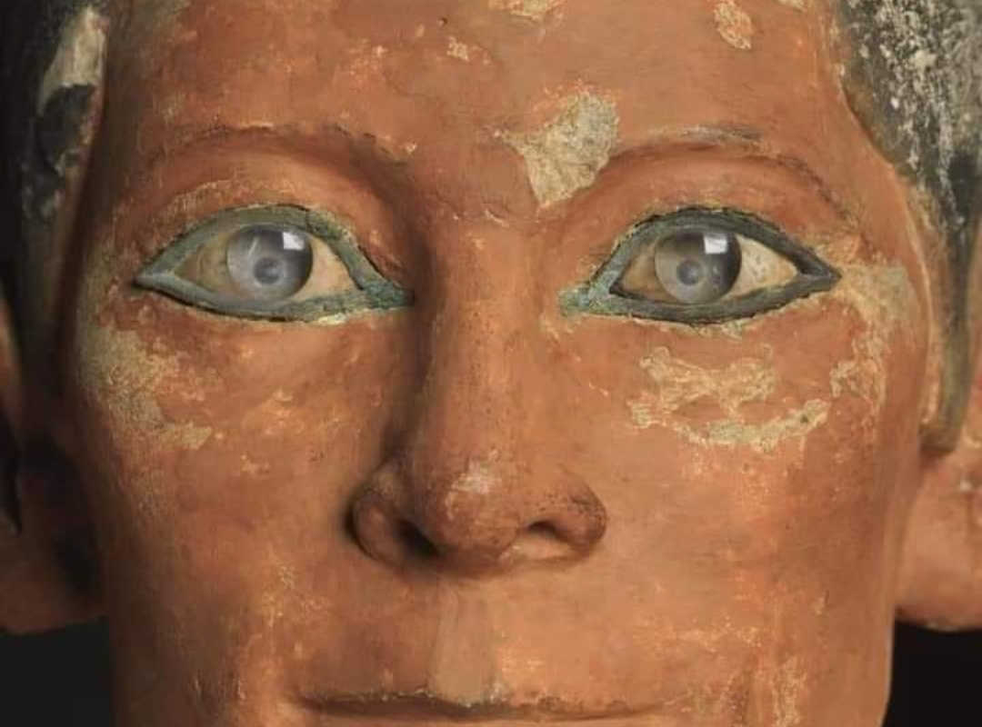 Detalles de una estatua Egipcia
