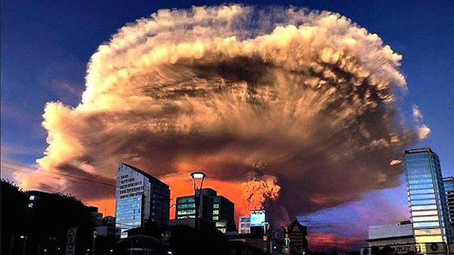 ¿POR QUÉ AUMENTAN LAS ERUPCIONES VOLCÁNICAS Y LOS TERREMOTOS POR TODO EL MUNDO? ¿POR QUÉ AUMENTAN LAS ERUPCIONES VOLCÁNICAS Y LOS TERREMOTOS POR TODO EL MUNDO?