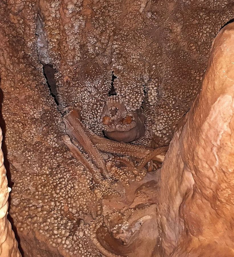 El cuerpo del desafortunado hombre de Altamura tal como fue encontrado