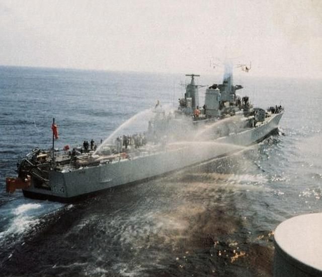 El Enigma Submarino de 1987: ¿Qué Reveló Kevin Knuth Sobre los Objetos Inexplicables? 096ede707c845dd6cf2fd2b5b0b22874 096ede707c845dd6cf2fd2b5b0b22874 El Enigma Submarino de 1987: ¿Qué Reveló Kevin Knuth Sobre los Objetos Inexplicables?